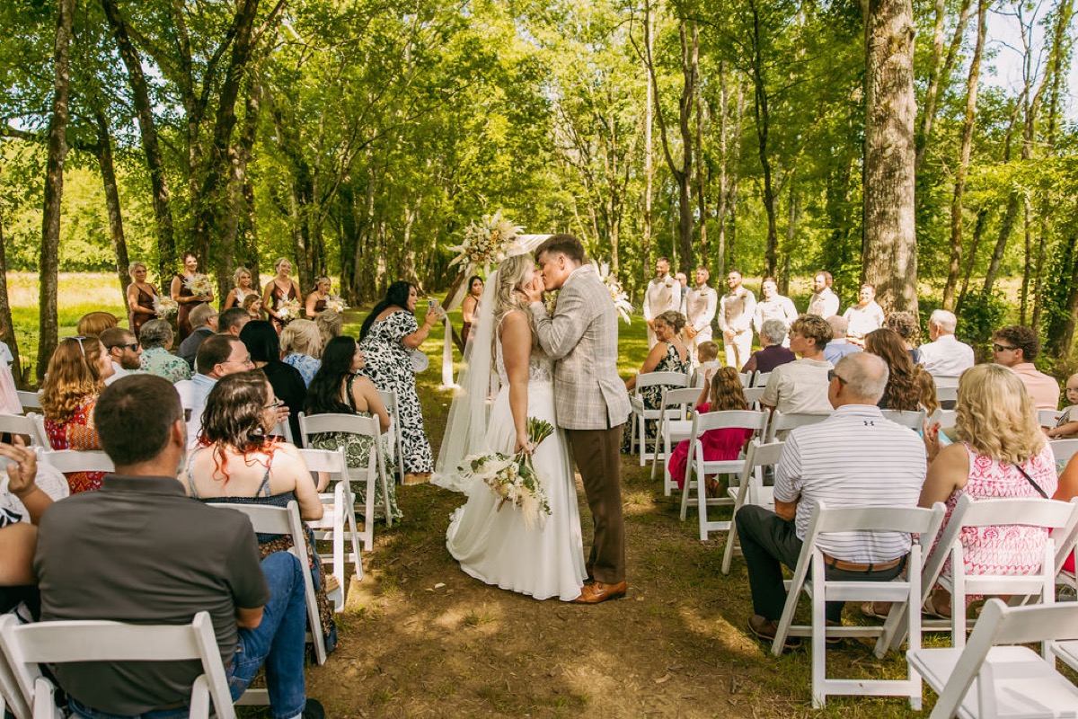 Alexis & Logan wedding at Covey Creek — photo 21