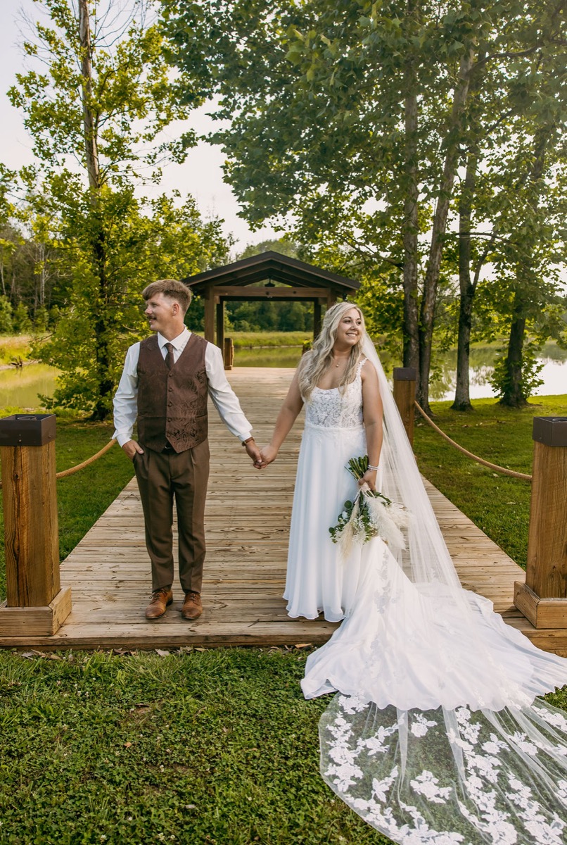 Alexis & Logan wedding at Covey Creek — photo 24