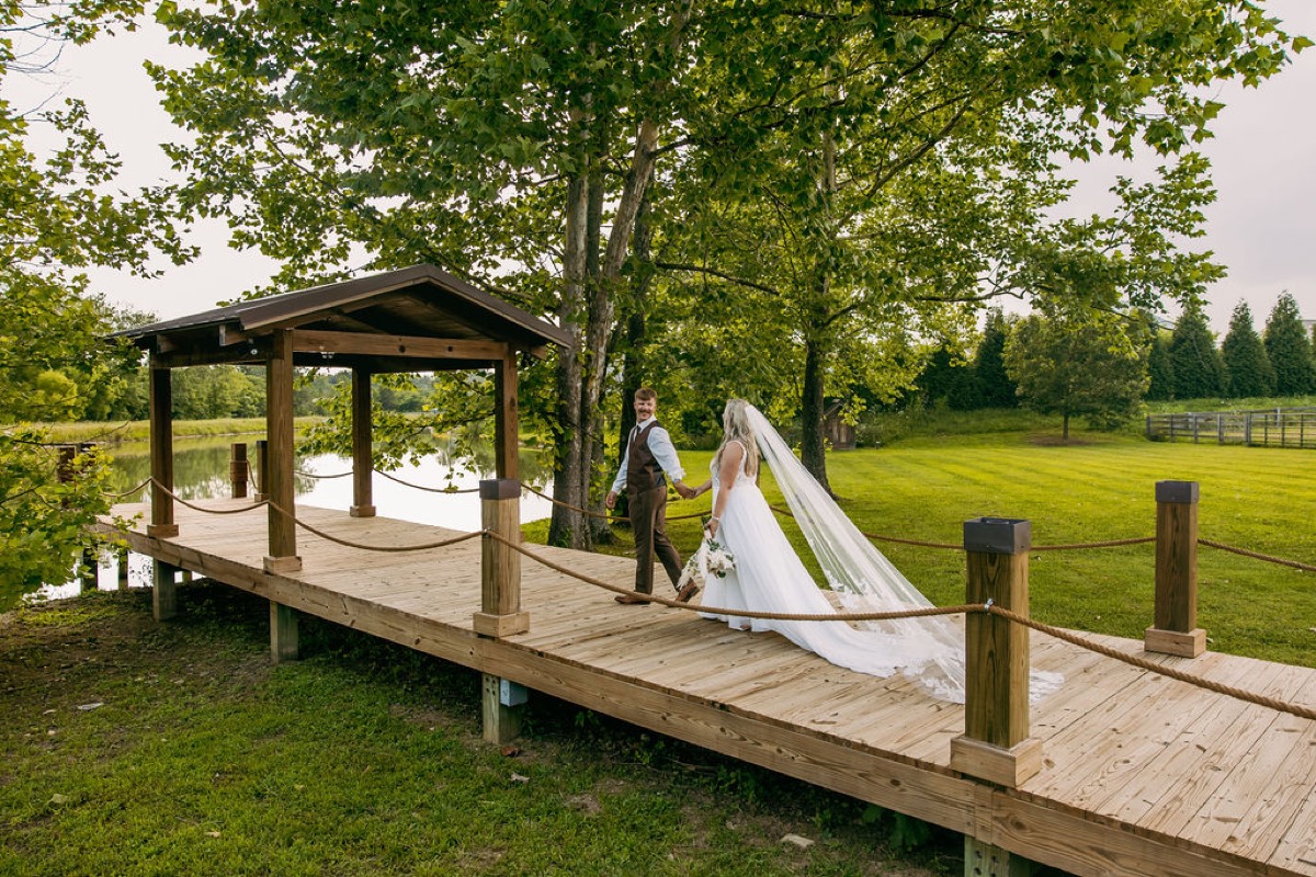 Alexis & Logan wedding at Covey Creek — photo 25