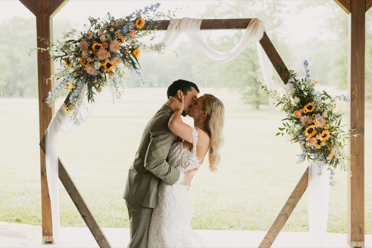 Brianna & Michael wedding at Covey Creek — photo 9