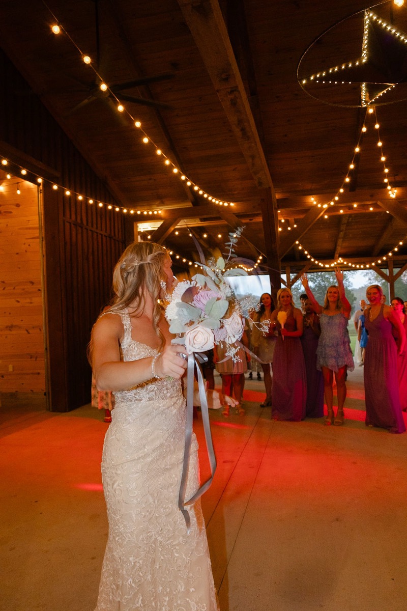 Courtney & Brett wedding at Covey Creek — photo 17