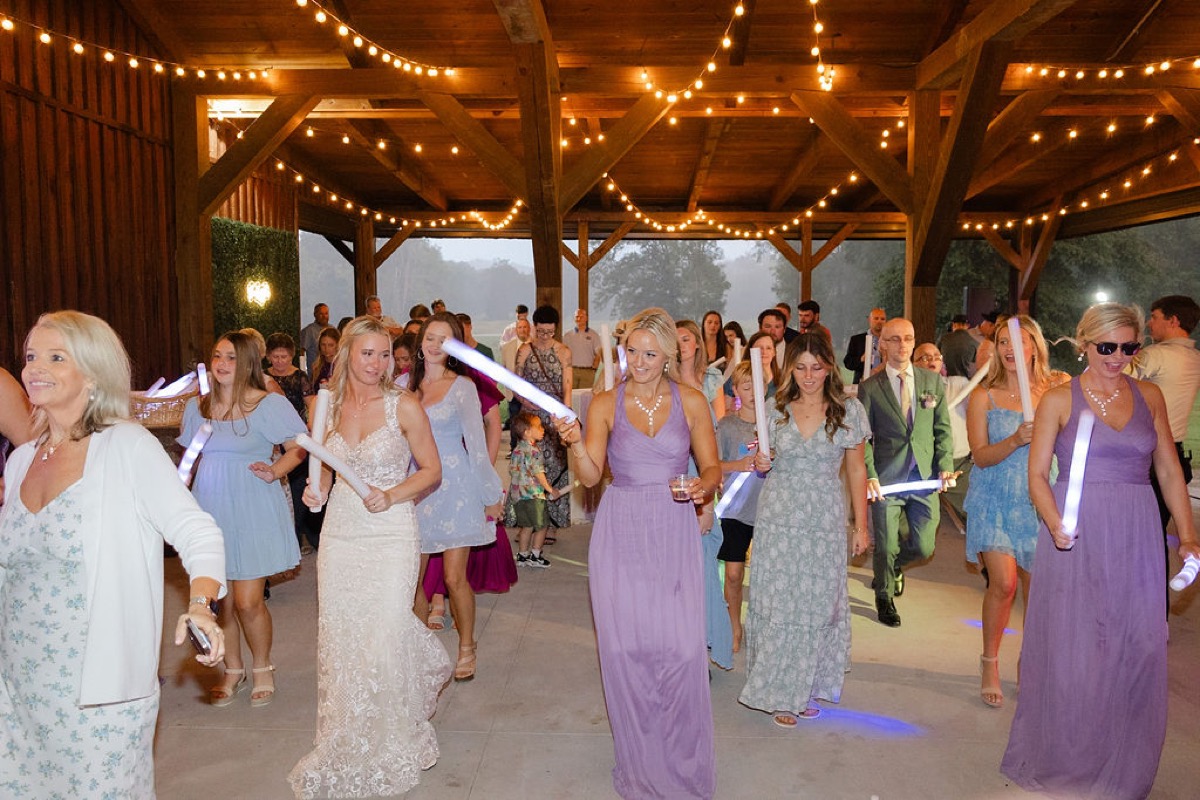 Courtney & Brett wedding at Covey Creek — photo 20