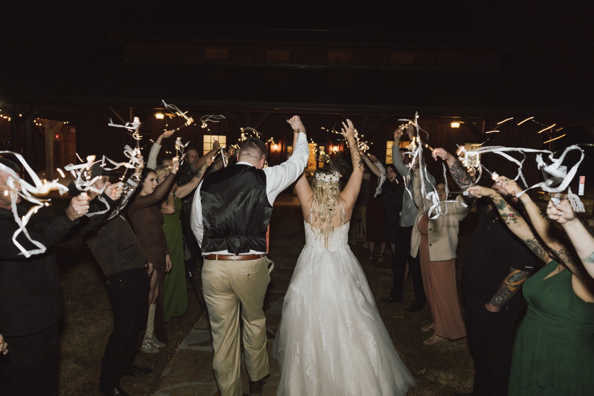 Danika & Troy wedding at Covey Creek — photo 31