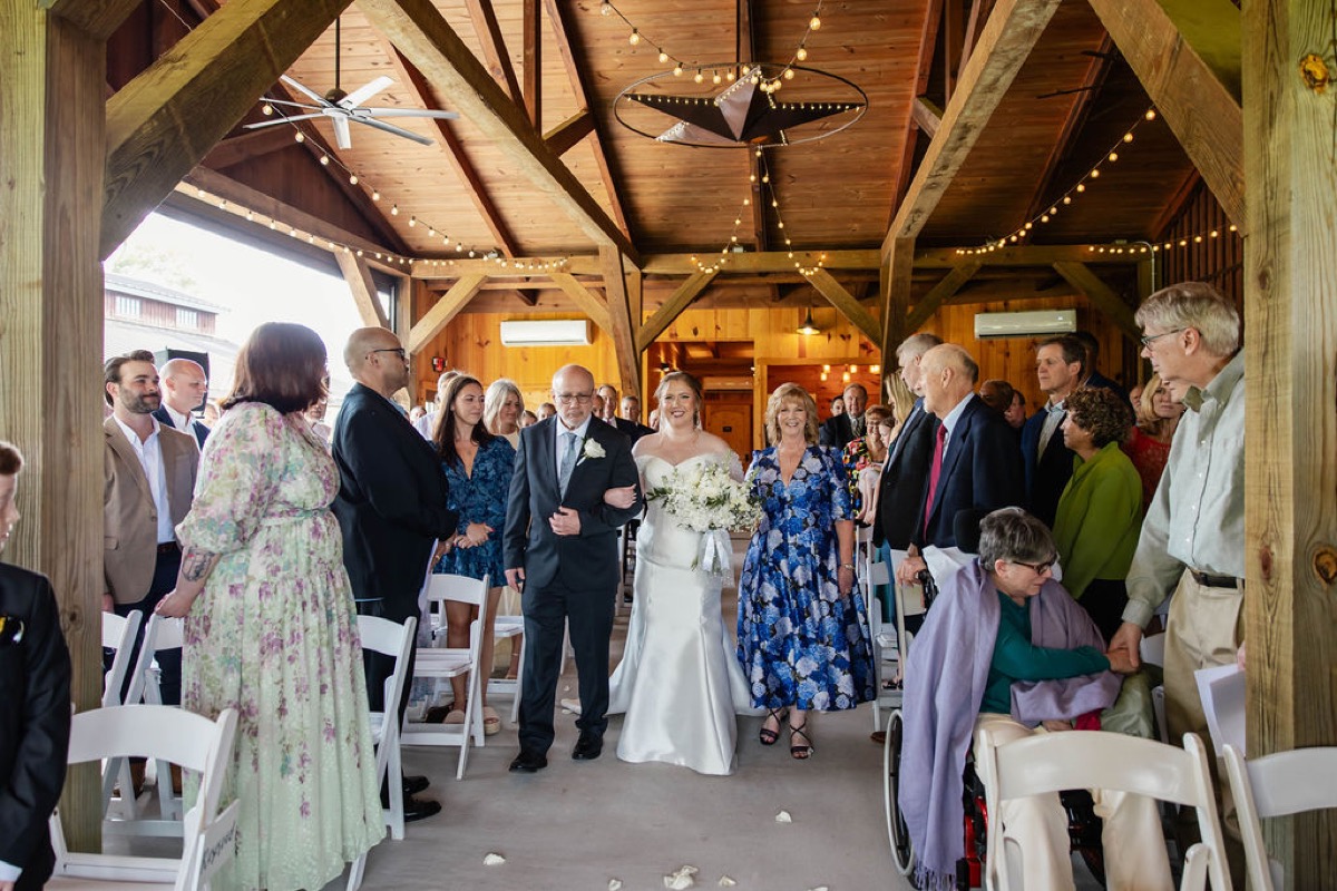 Hannah & Nicholas wedding at Covey Creek — photo 12