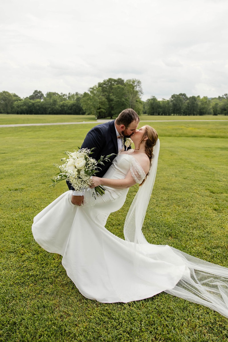 Hannah & Nicholas wedding at Covey Creek — photo 17