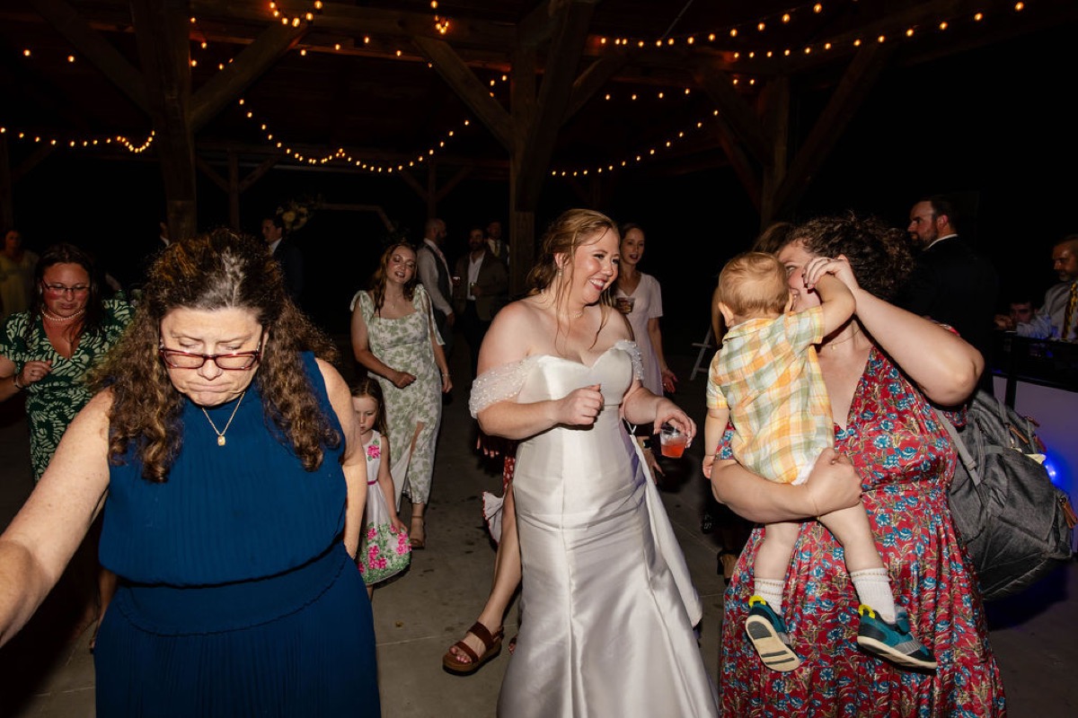 Hannah & Nicholas wedding at Covey Creek — photo 20