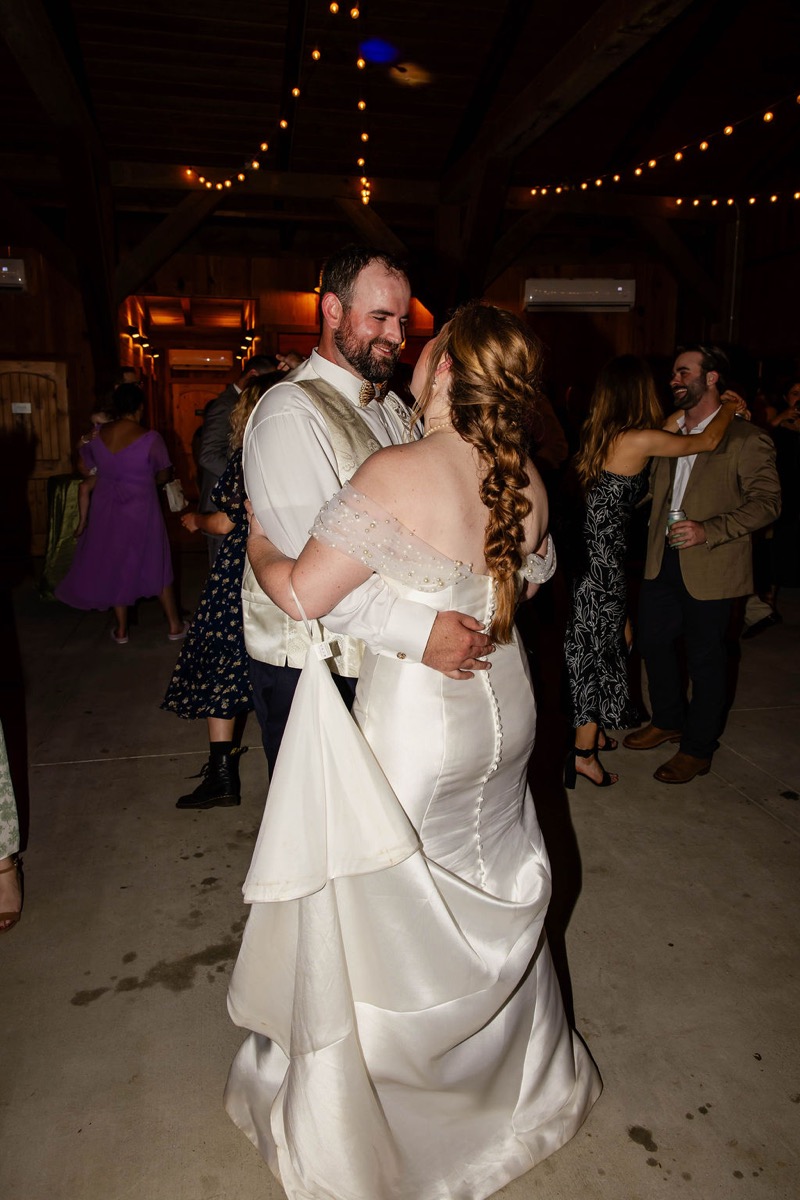 Hannah & Nicholas wedding at Covey Creek — photo 22