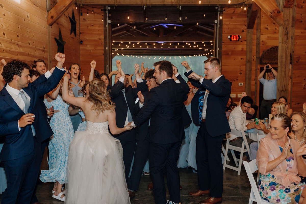 Leah & Gordon wedding at Covey Creek — photo 12