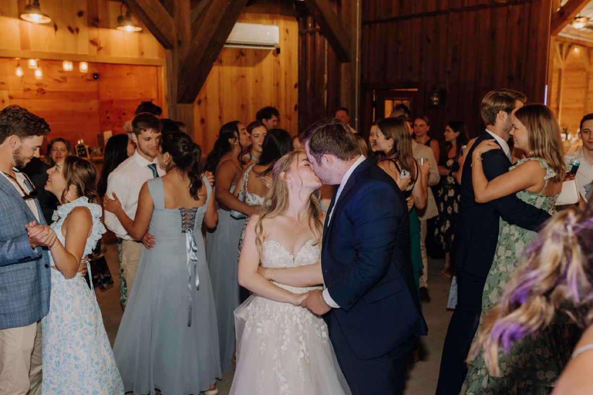 Leah & Gordon wedding at Covey Creek — photo 14