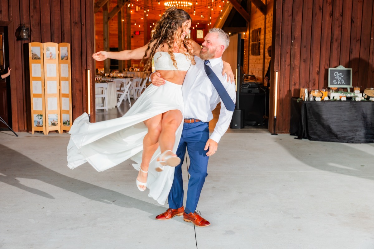 Sarah & Adam wedding at Covey Creek — photo 25
