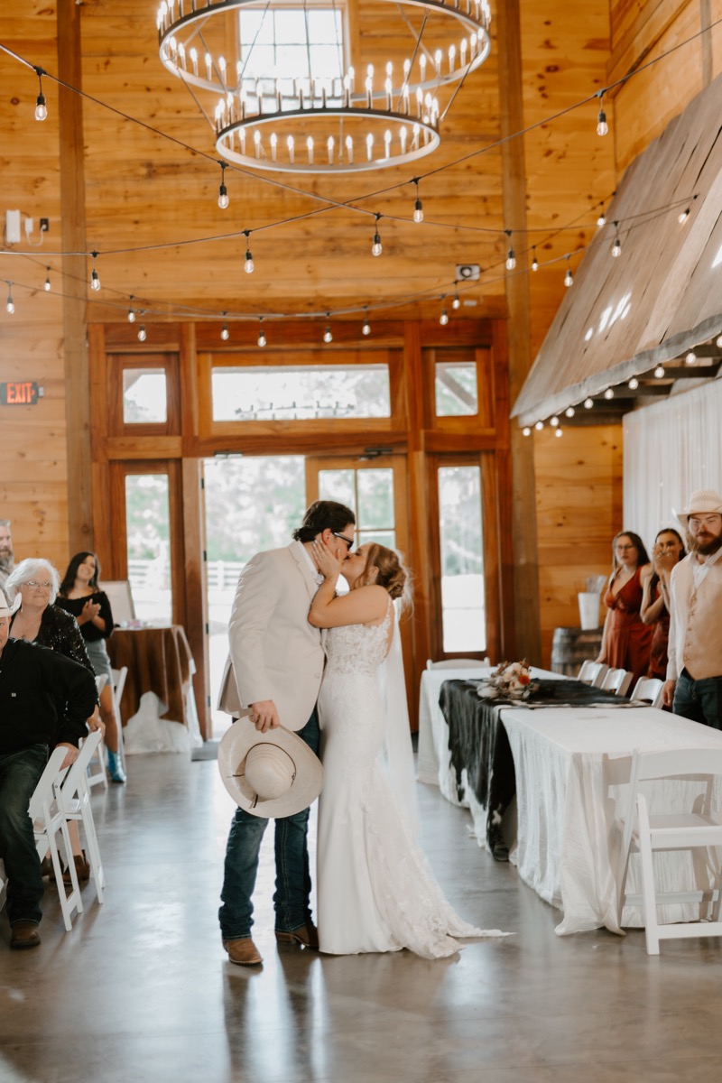 Shay & Wyatt wedding at Covey Creek — photo 16